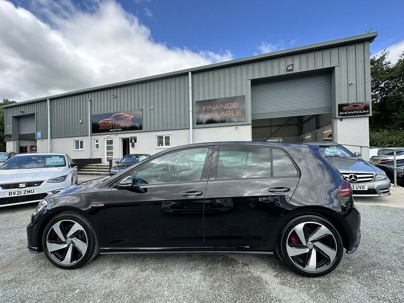 Used Volkswagen Golf 2017 for sale - 76765045: Photo 7