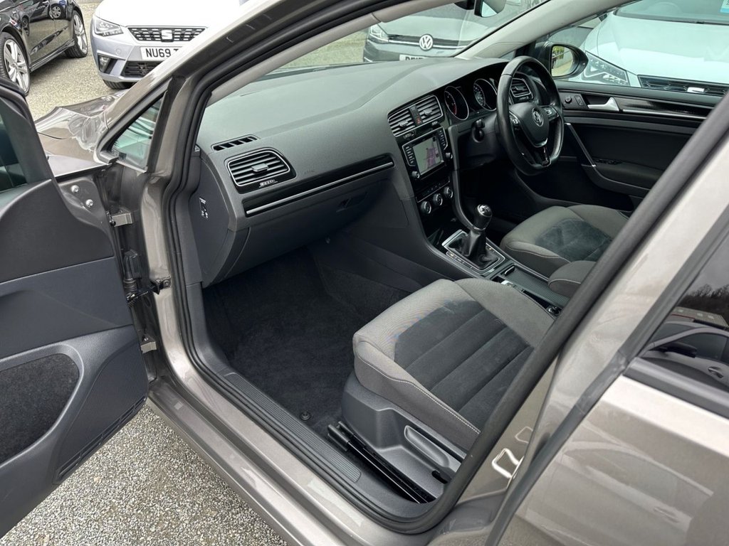 Used Volkswagen Golf 2016 for sale - 77792357: Photo 12