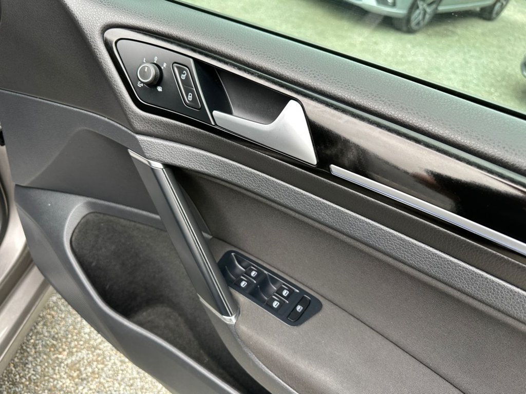 Used Volkswagen Golf 2016 for sale - 77792357: Photo 34