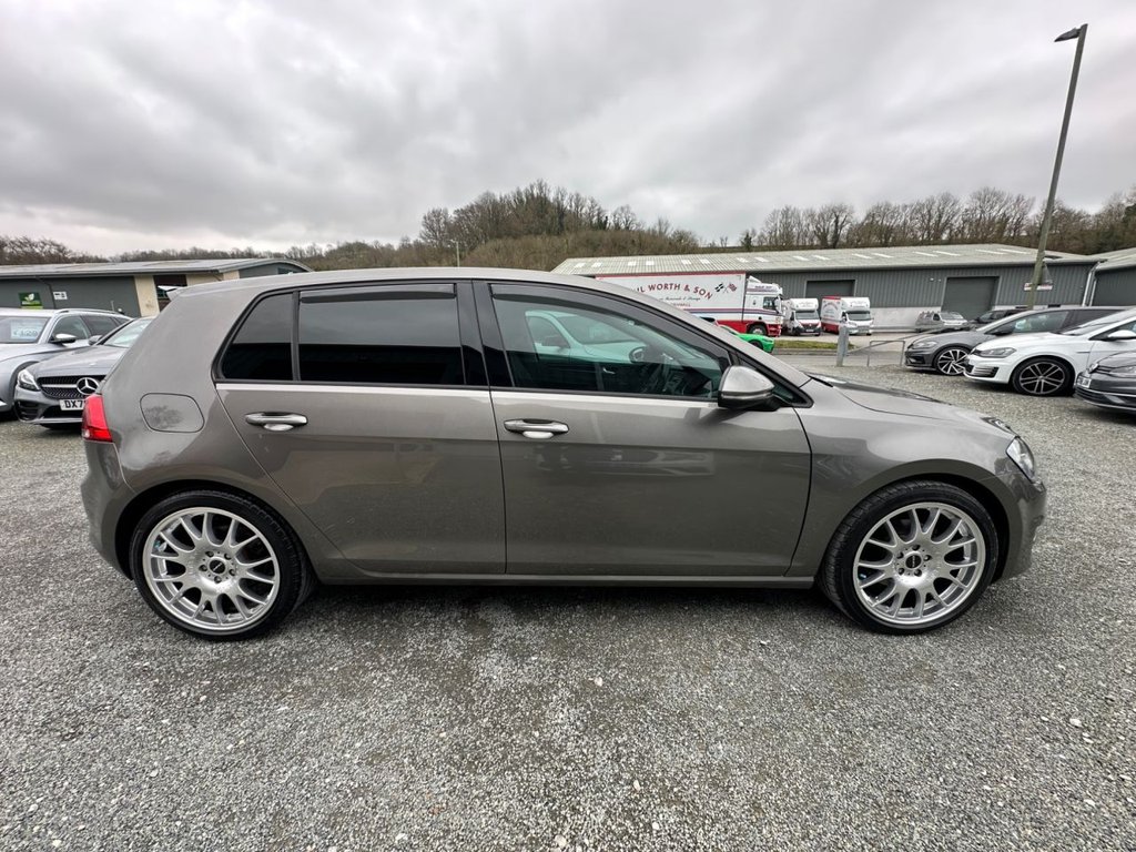 Used Volkswagen Golf 2016 for sale - 77792357: Photo 8