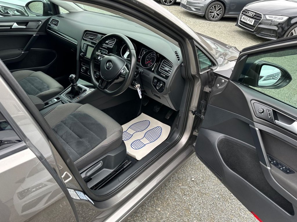 Used Volkswagen Golf 2016 for sale - 77792357: Photo 9