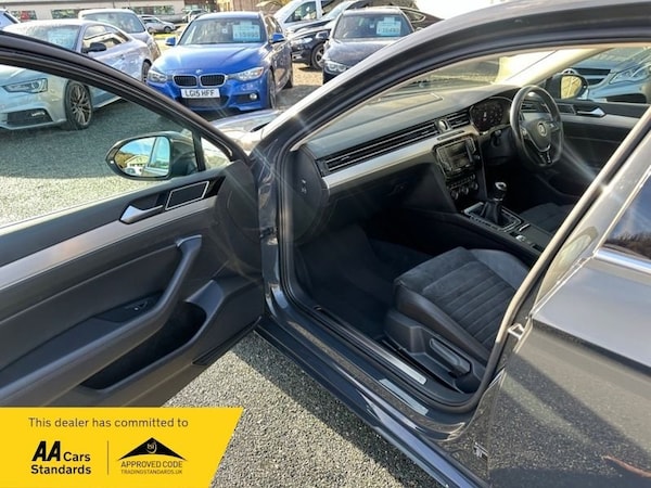 Used Volkswagen Passat 2017 for sale - 76034982: Photo 12