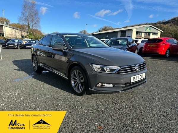 Used Volkswagen Passat 2017 for sale - 76034982: Photo 1