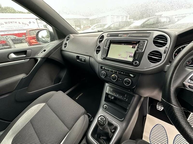 Used Volkswagen Tiguan 2015 for sale - 76035014: Photo 21