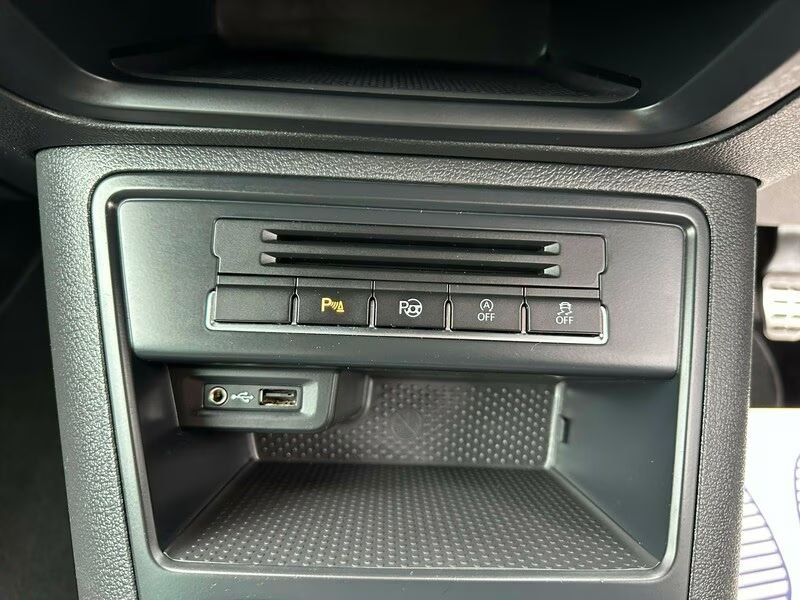 Used Volkswagen Tiguan 2015 for sale - 76035014: Photo 30