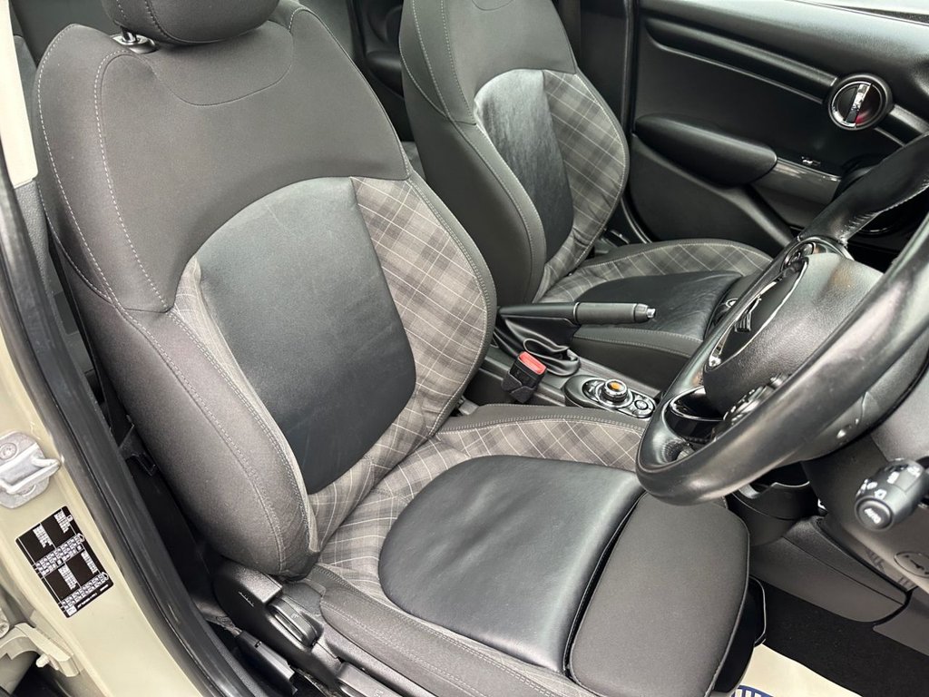 Used MINI Hatch 2018 for sale - 76235837: Photo 11