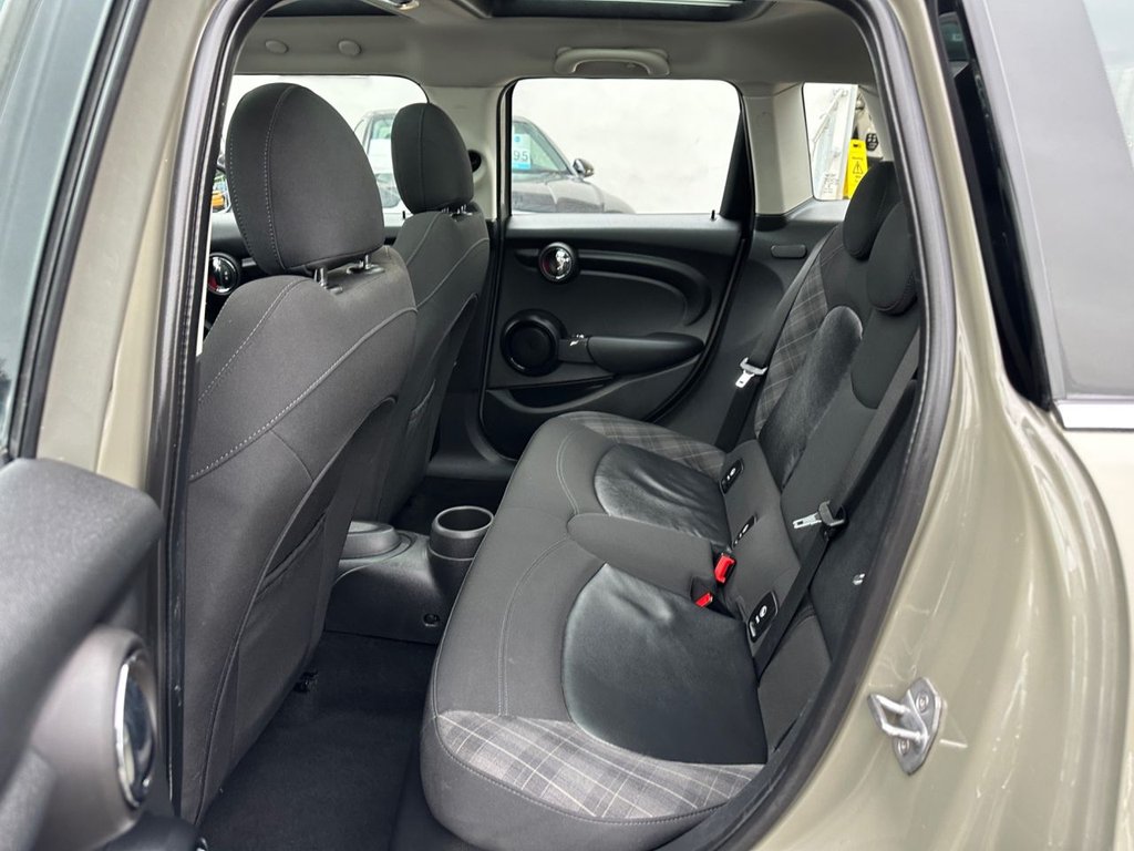 Used MINI Hatch 2018 for sale - 76235837: Photo 16