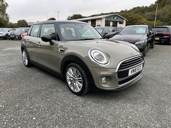 Used MINI Hatch 2018 for sale - 76235837: Photo