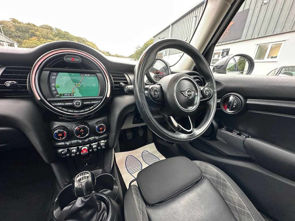 Used MINI Hatch 2018 for sale - 76235837: Photo 20