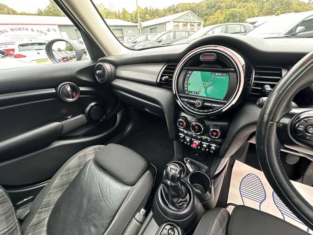 Used MINI Hatch 2018 for sale - 76235837: Photo 21