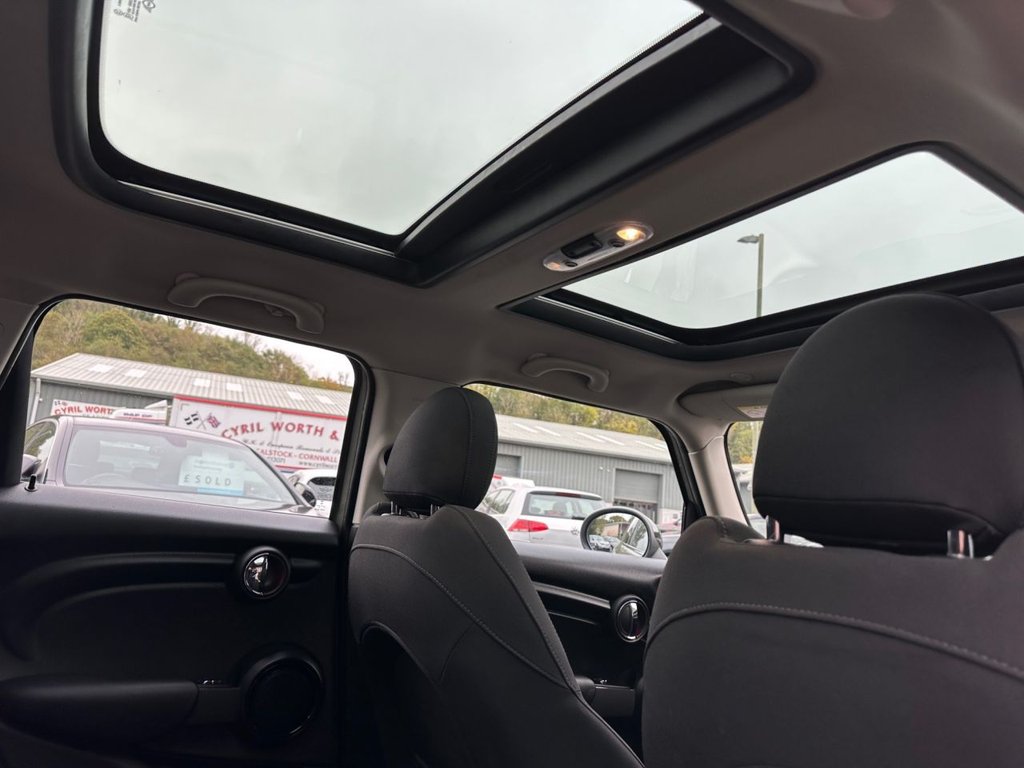 Used MINI Hatch 2018 for sale - 76235837: Photo 33