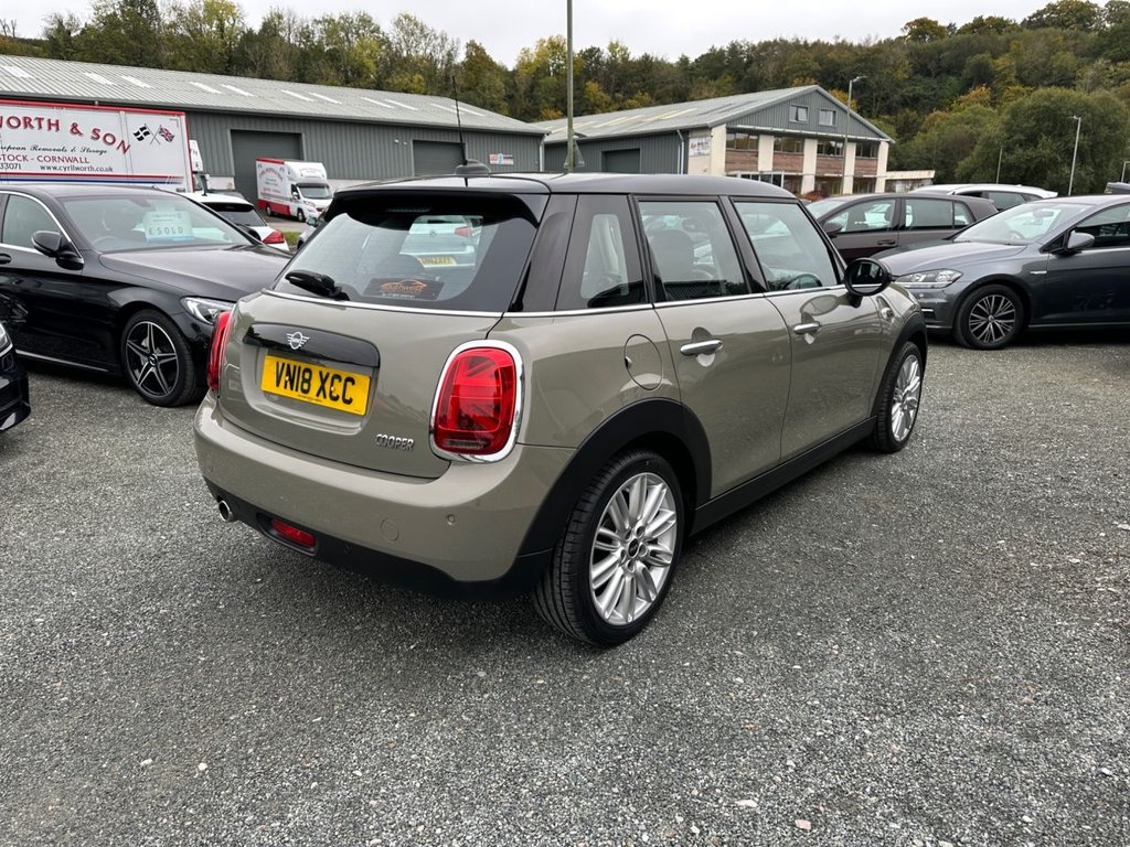 Used MINI Hatch 2018 for sale - 76235837: Photo 6