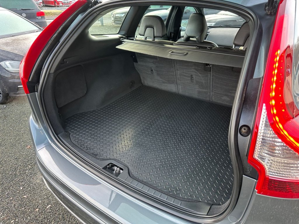 Used Volvo XC60 2016 for sale - 76923842: Photo 38