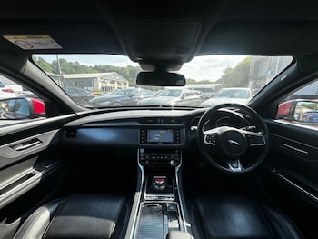Used Jaguar XF 2017 for sale - 79233866: Photo