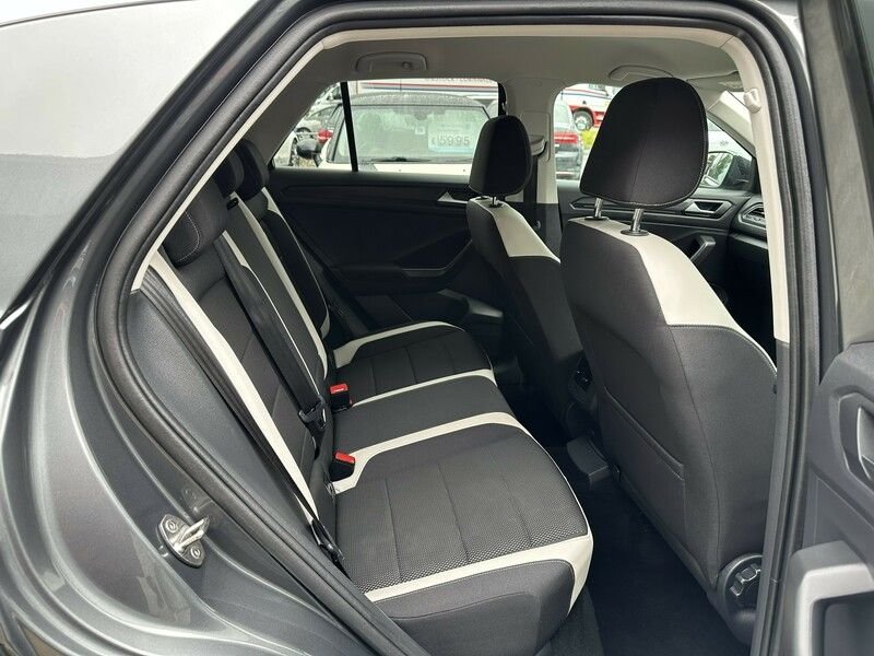 Used Volkswagen T-Roc 2018 for sale - 76034986: Photo 18