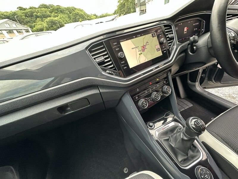 Used Volkswagen T-Roc 2018 for sale - 76034986: Photo 22