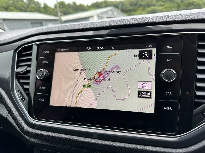 Used Volkswagen T-Roc 2018 for sale - 76034986: Photo 23