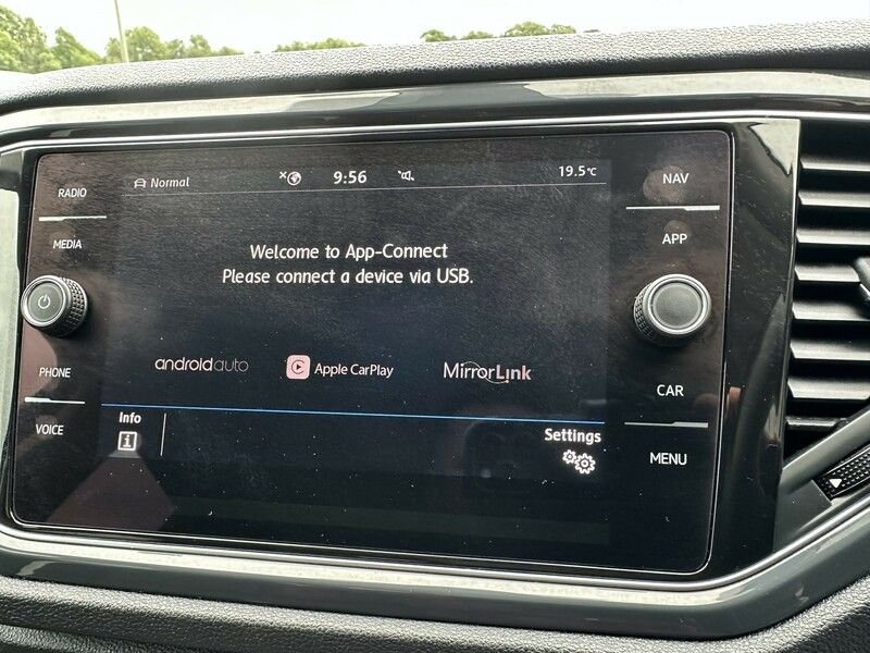 Used Volkswagen T-Roc 2018 for sale - 76034986: Photo 29