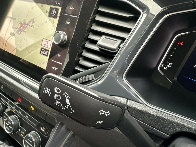 Used Volkswagen T-Roc 2018 for sale - 76034986: Photo 41