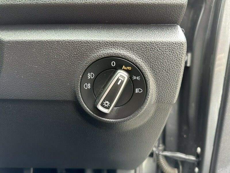 Used Volkswagen T-Roc 2018 for sale - 76034986: Photo 42