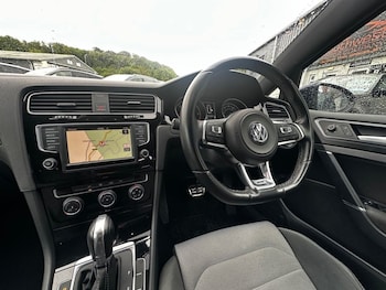 Used Volkswagen Golf 2016 for sale - 78619627: Photo
