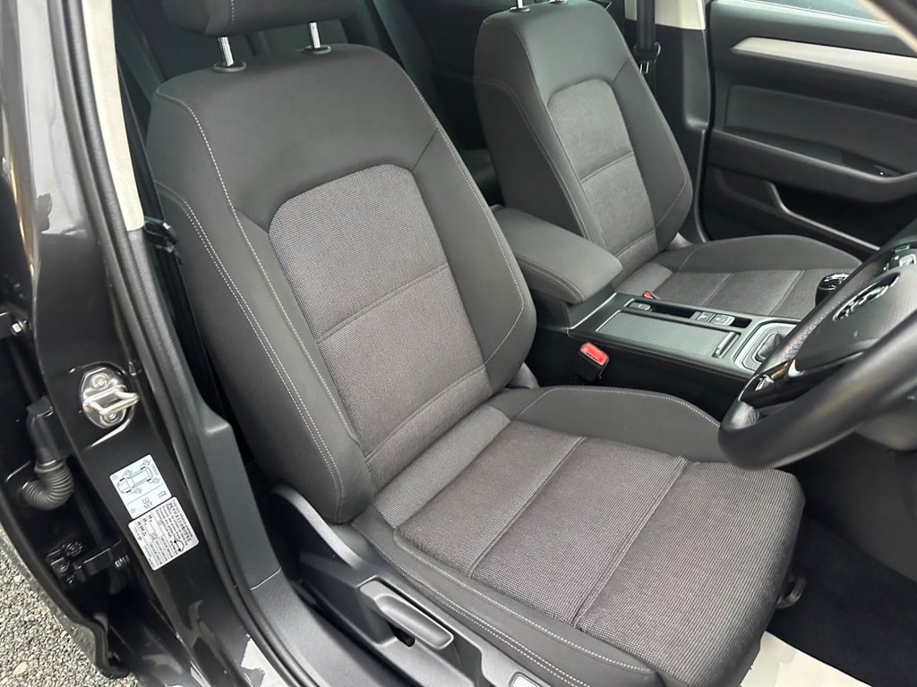 Used Volkswagen Passat 2019 for sale - 76973657: Photo 11