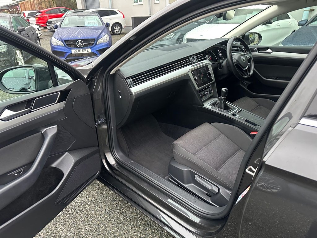 Used Volkswagen Passat 2019 for sale - 76973657: Photo 12