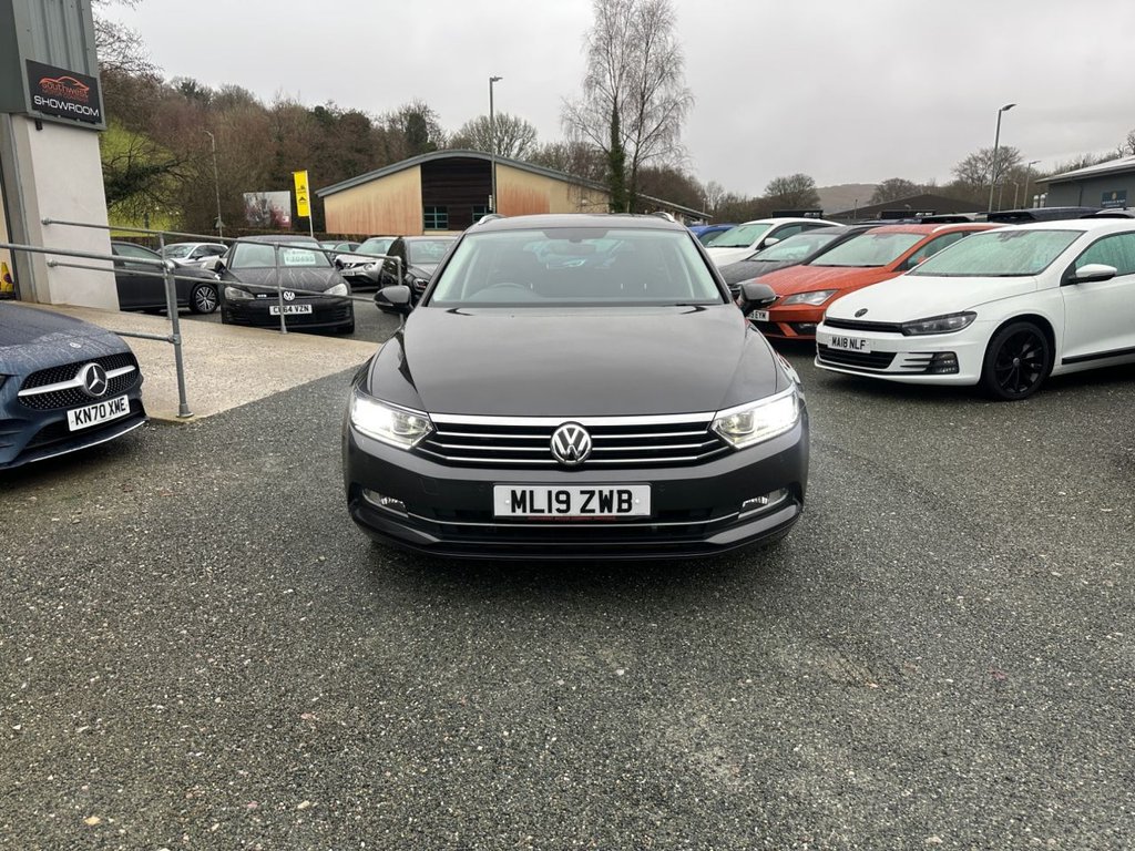 Used Volkswagen Passat 2019 for sale - 76973657: Photo 2