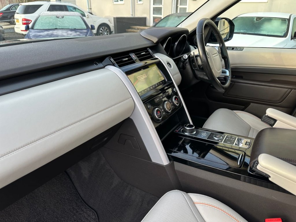 Used Land Rover Discovery 2017 for sale - 76868110: Photo 13