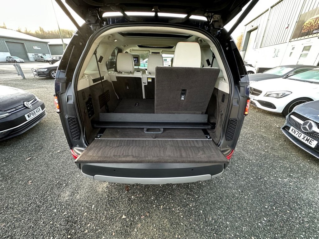 Used Land Rover Discovery 2017 for sale - 76868110: Photo 50