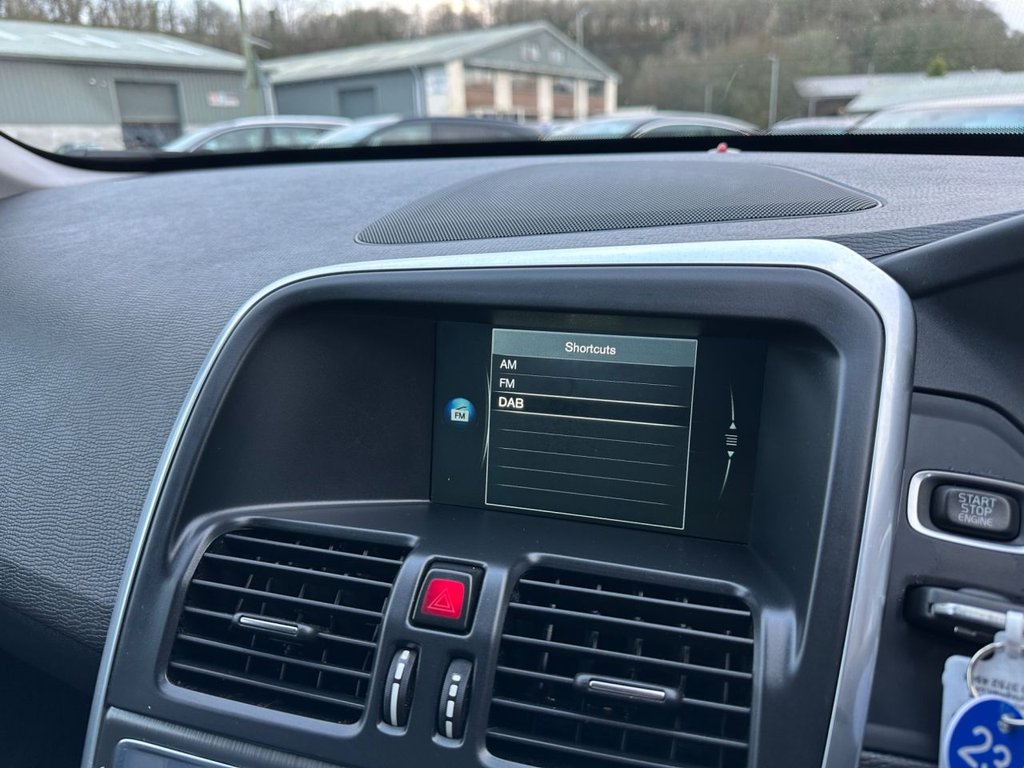 Used Volvo XC60 2016 for sale - 77172330: Photo 24