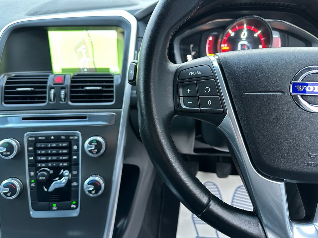 Used Volvo XC60 2016 for sale - 77172330: Photo 29