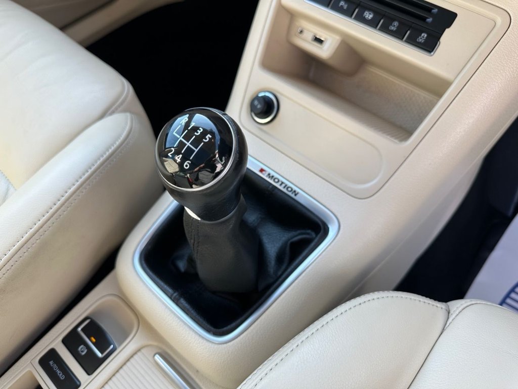 Used Volkswagen Tiguan 2015 for sale - 77748845: Photo 31