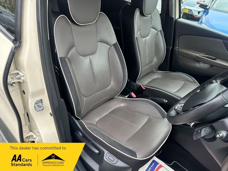 Used Renault Captur 2016 for sale - 76035009: Photo 11