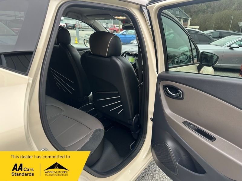 Used Renault Captur 2016 for sale - 76035009: Photo 17
