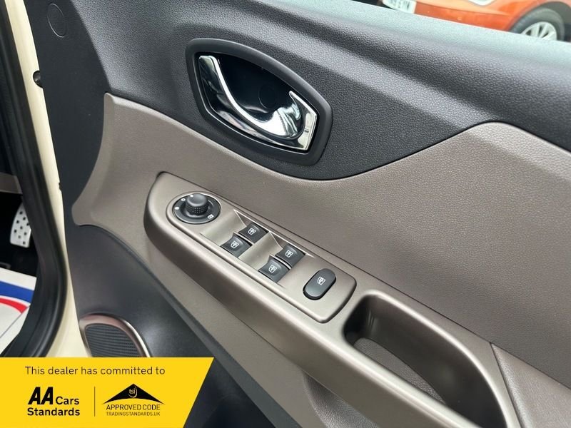 Used Renault Captur 2016 for sale - 76035009: Photo 37