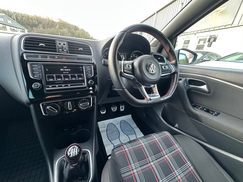 Used Volkswagen Polo 2015 for sale - 77122309: Photo 20