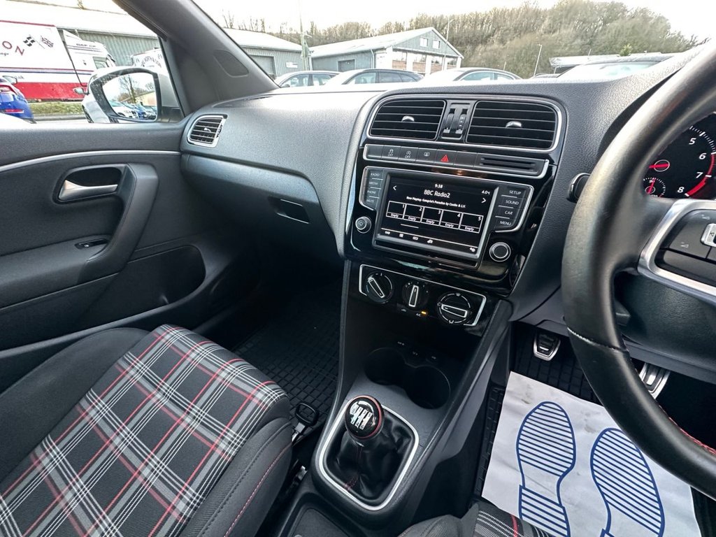 Used Volkswagen Polo 2015 for sale - 77122309: Photo 21