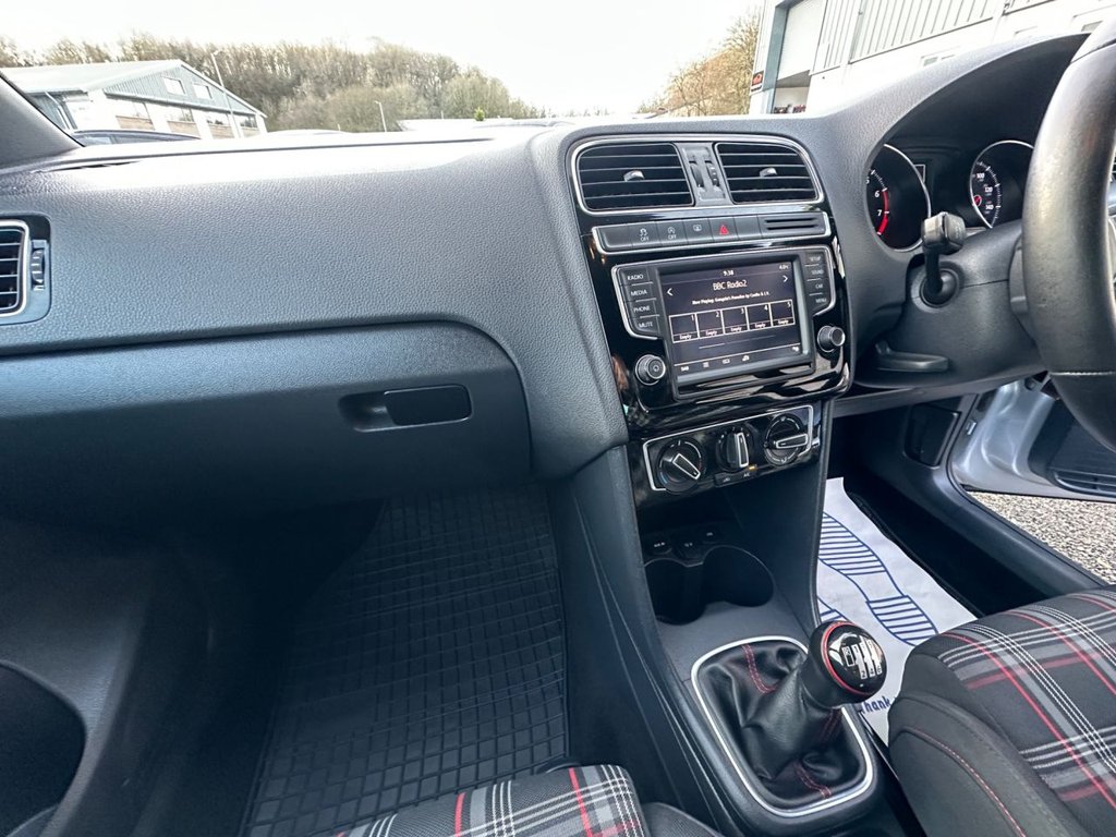 Used Volkswagen Polo 2015 for sale - 77122309: Photo 22