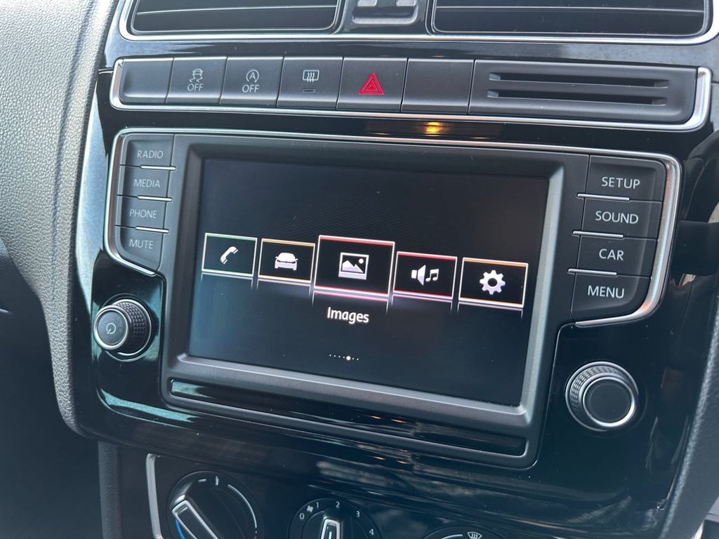 Used Volkswagen Polo 2015 for sale - 77122309: Photo 28