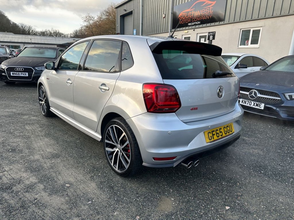 Used Volkswagen Polo 2015 for sale - 77122309: Photo 4