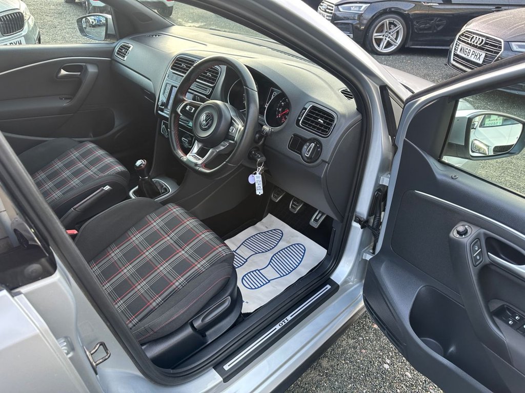 Used Volkswagen Polo 2015 for sale - 77122309: Photo 9