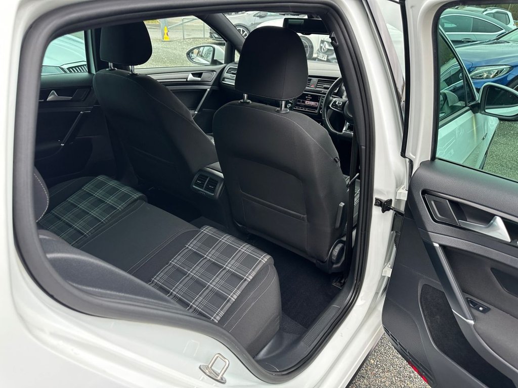 Used Volkswagen Golf 2016 for sale - 77621804: Photo 17