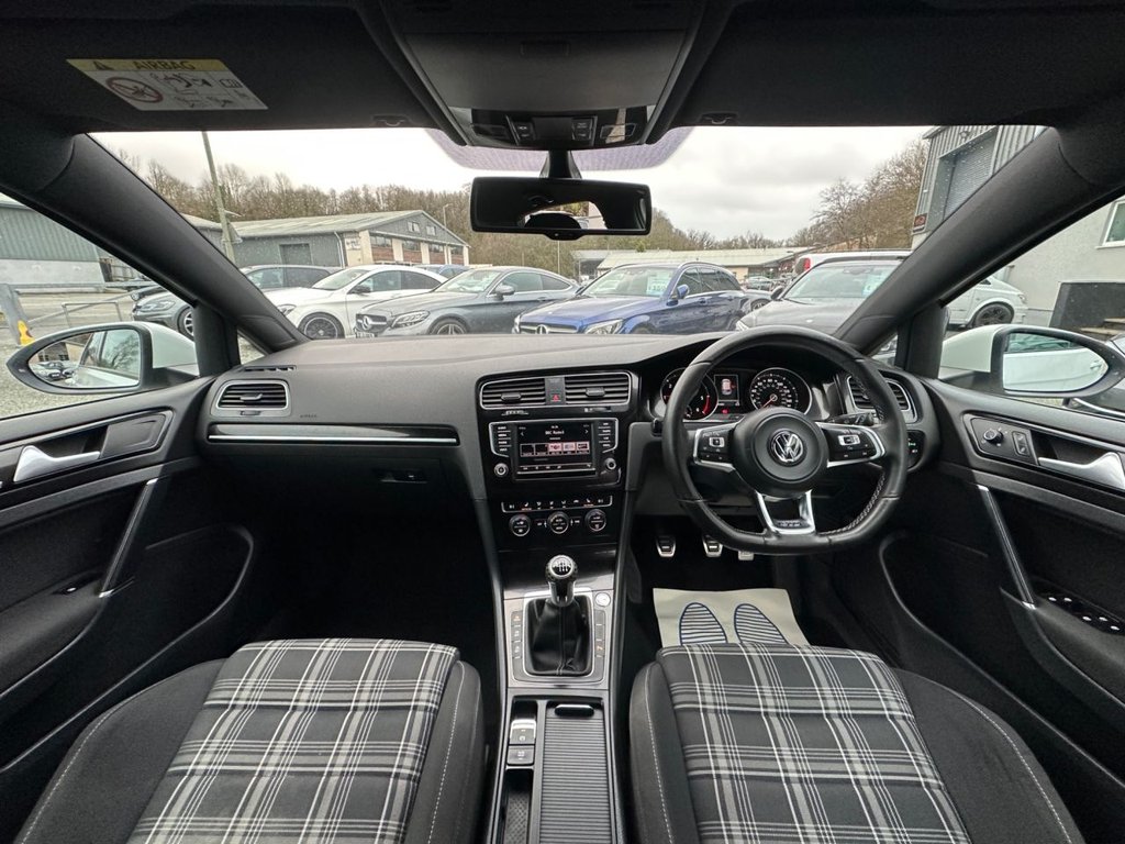 Used Volkswagen Golf 2016 for sale - 77621804: Photo 19