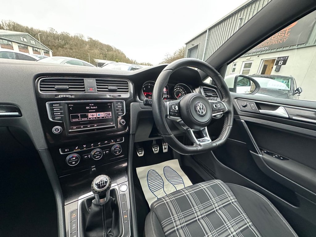 Used Volkswagen Golf 2016 for sale - 77621804: Photo 20