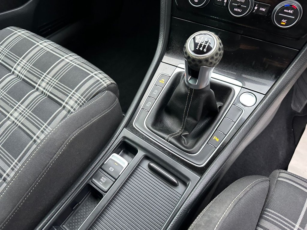 Used Volkswagen Golf 2016 for sale - 77621804: Photo 29