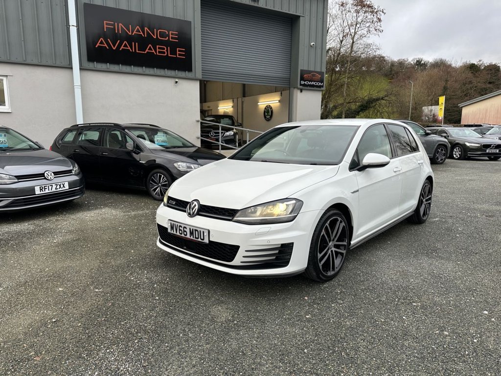 Used Volkswagen Golf 2016 for sale - 77621804: Photo 3