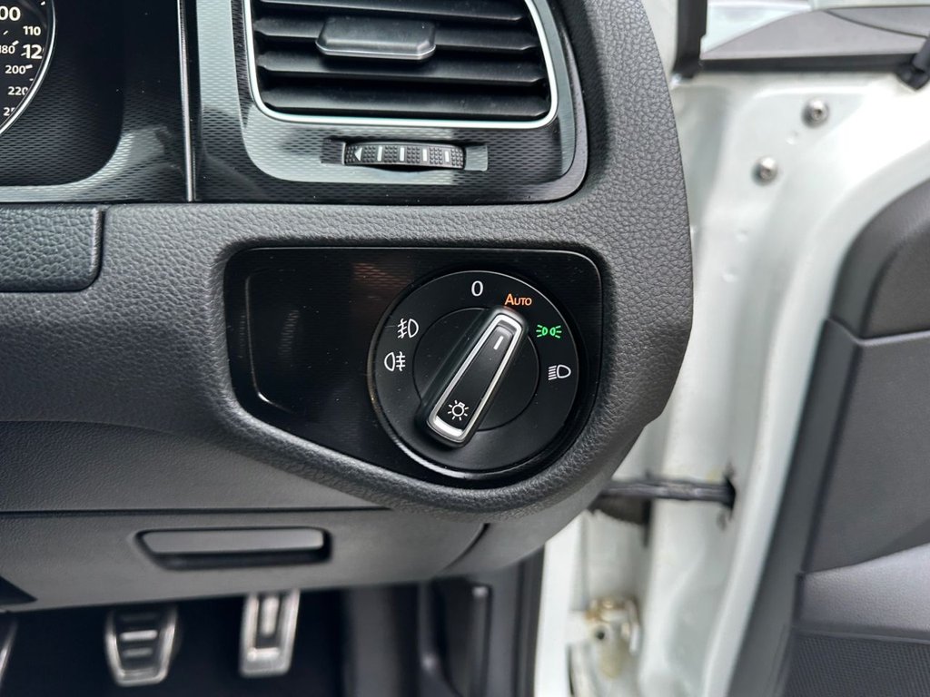 Used Volkswagen Golf 2016 for sale - 77621804: Photo 33