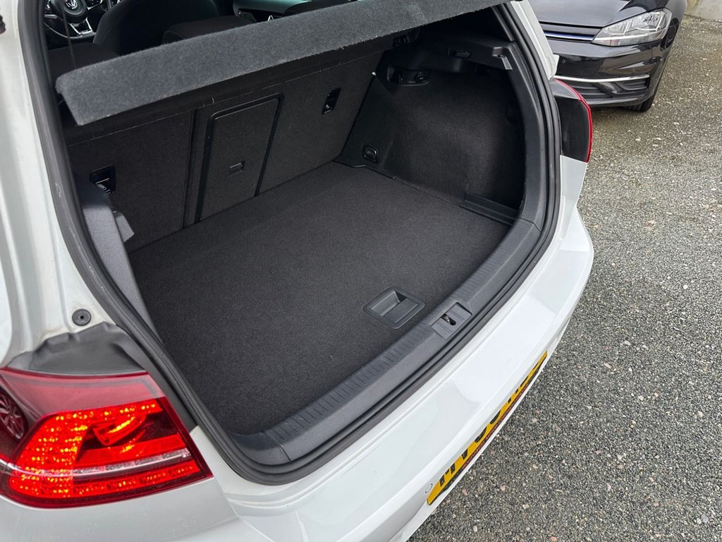 Used Volkswagen Golf 2016 for sale - 77621804: Photo 35