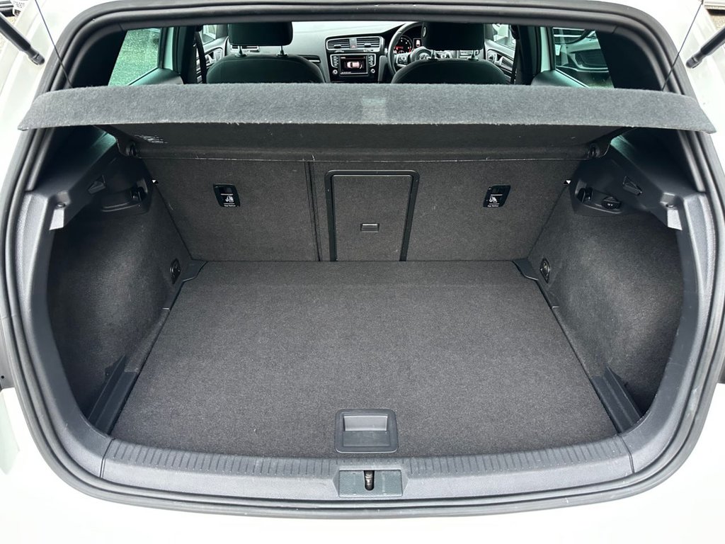 Used Volkswagen Golf 2016 for sale - 77621804: Photo 36